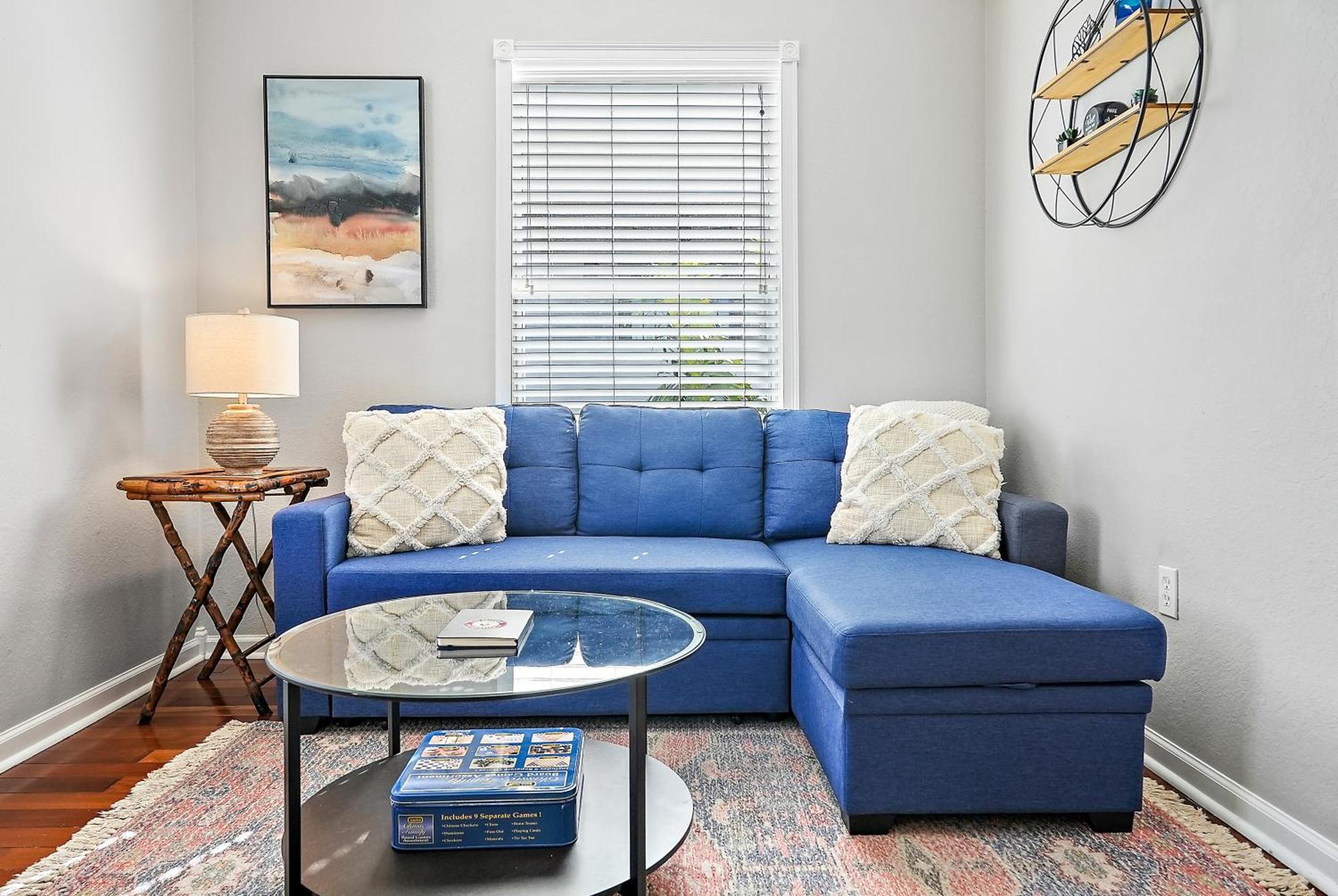 The Hipster In Dtsp Apartment